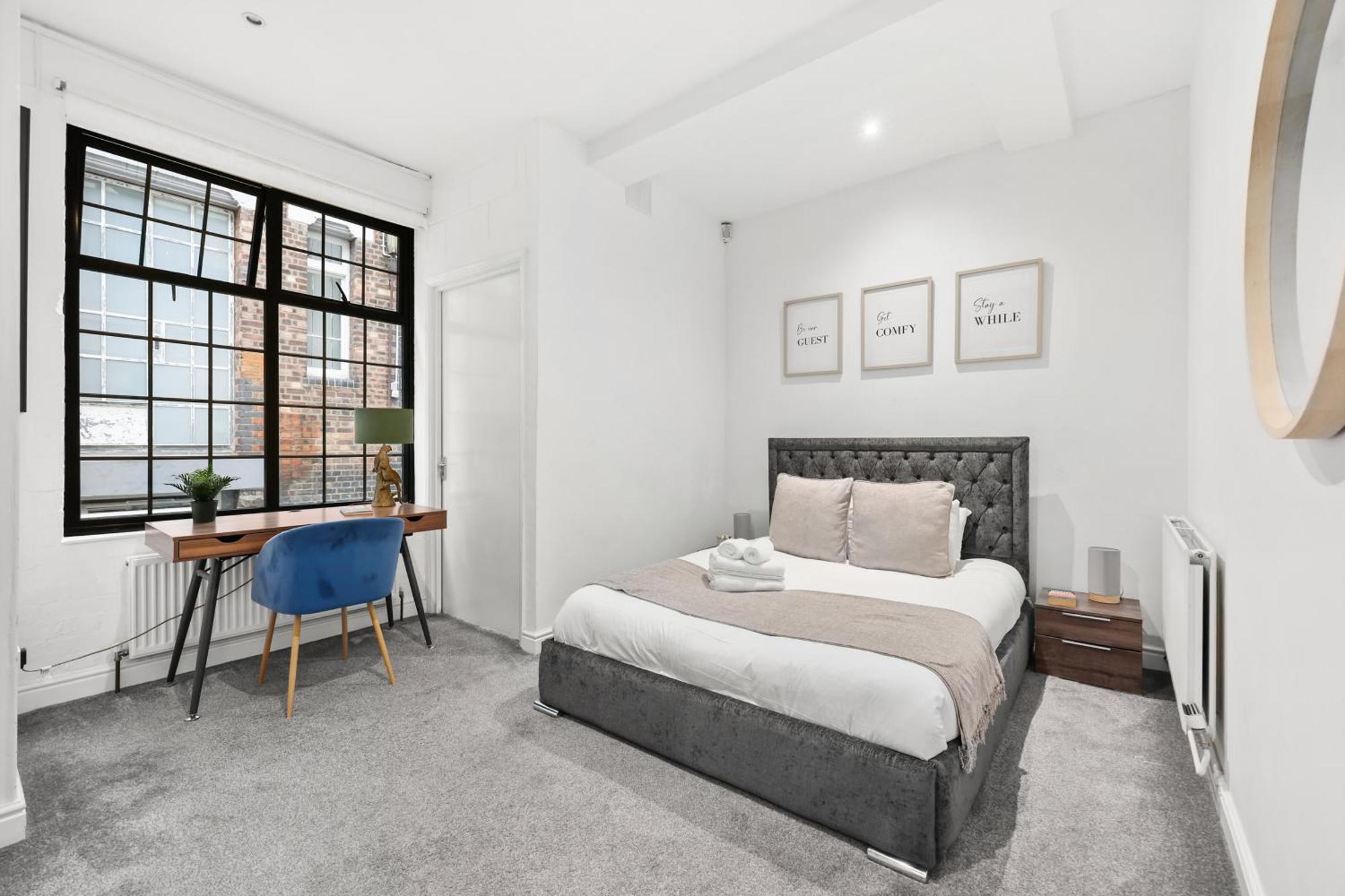 Centrally Located Spacious Three Bedroom Short Term & Flexible Renting Hackney With Free Wifi Londra